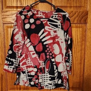 Abstract Red and Black Women's Top Size M